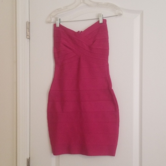 Dress - Picture 1 of 3